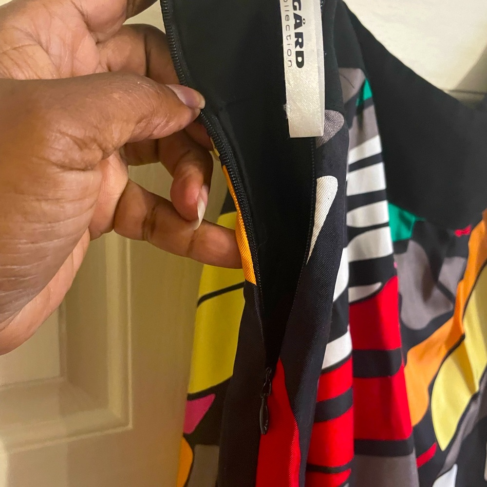 Nygard women silk bold print skirt - Picture 3 of 5